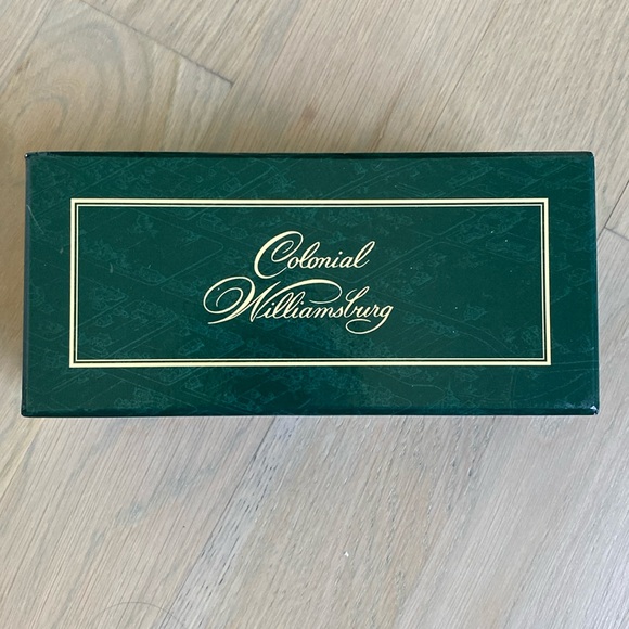 Williamsburg Decorated Gate and Fence - Set of 5 - Lang and Wise - Picture 5 of 8